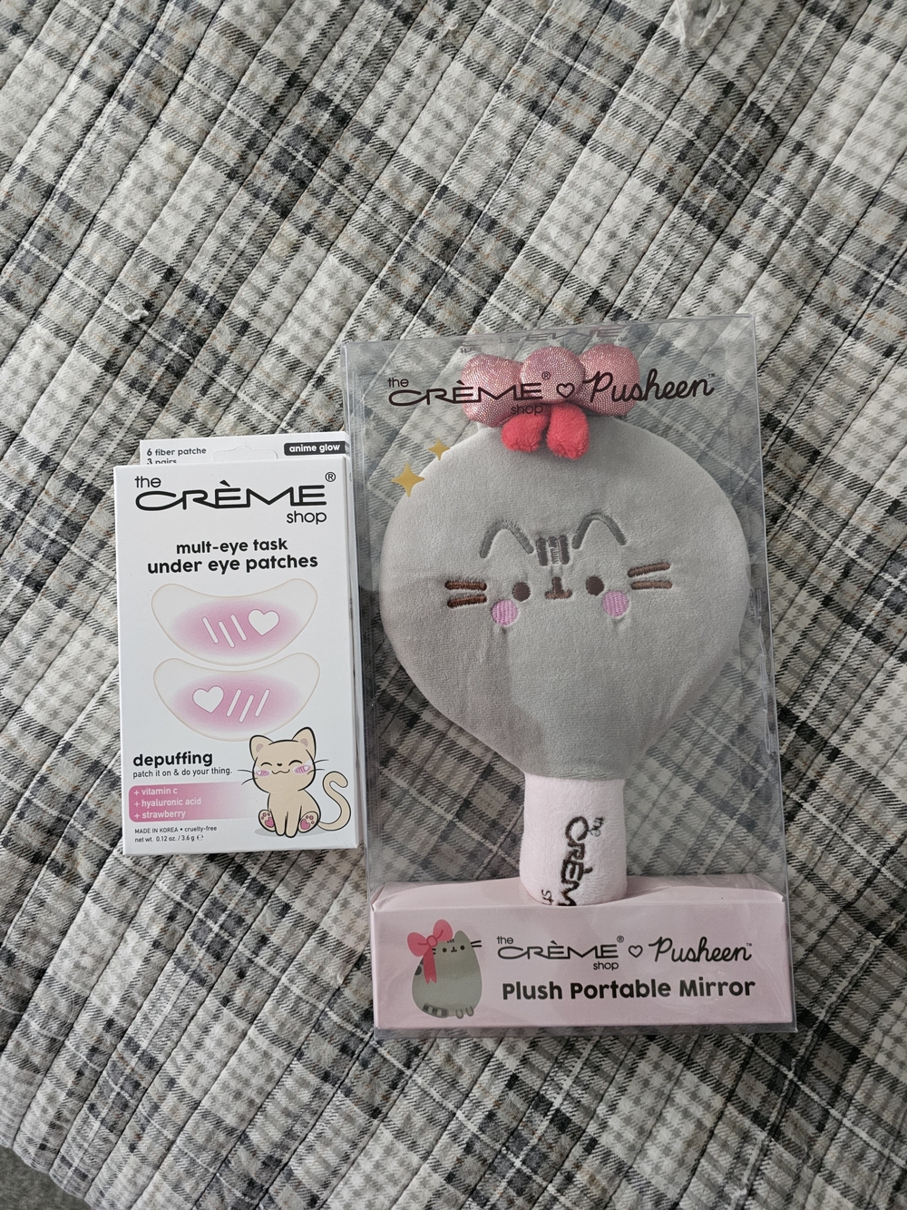 The Crème Shop x Pusheen Pink Plush Portable Mirror